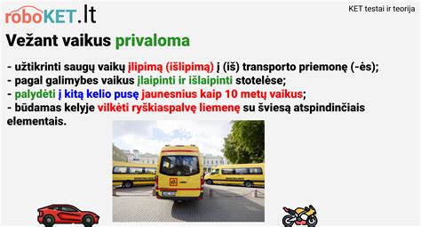 Šeima lauke su vaikų transporto priemonėmis
