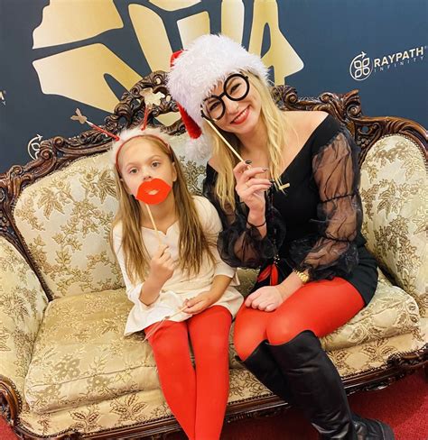 Oksana Šklėriūtė su dukra Gabija