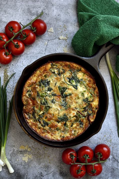 Omletas su špinatais ir sūriu