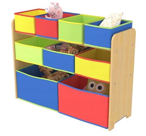 Vaikiškų žaislų vitrina parduotuvėje