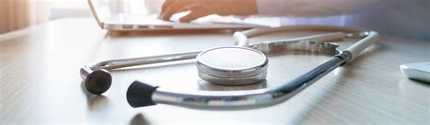 Simboliai, rodantys, kada būtina kreiptis į gydytoją dėl vidurių užkietėjimo nėštumo metu