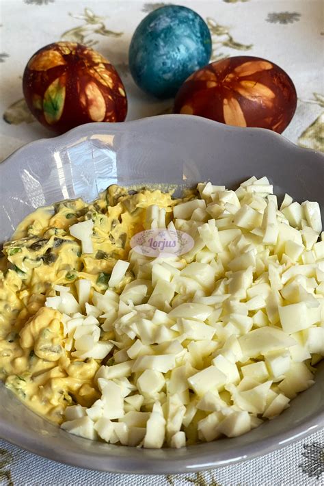 Kiaušinių ir žuvies salotos