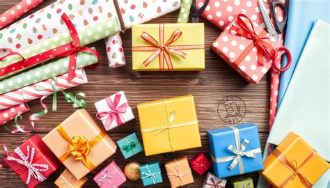 Gražiai supakuota dovana moteriai