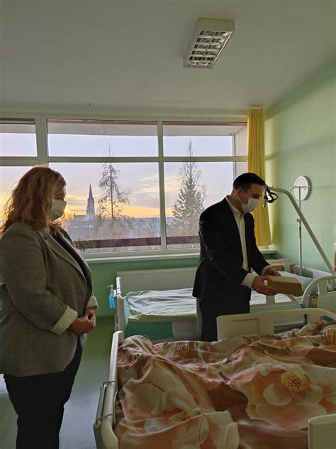 Senelių namų aplinka