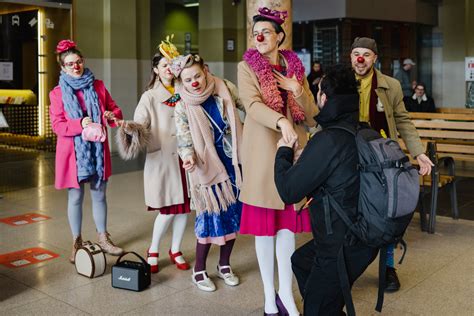 Gydytojai klounai senjorų namuose