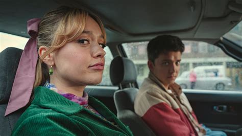 Serialo Sex Education scena