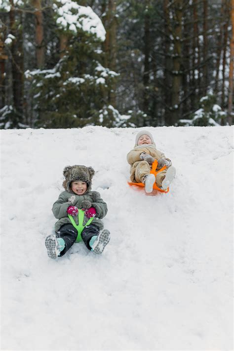 vaikai su rogutėmis