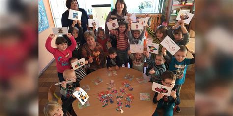 vaikai mokosi anglų kalbos