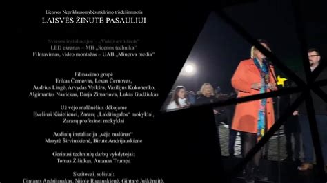 Vaikai kuria meno kūrinius iš daržovių