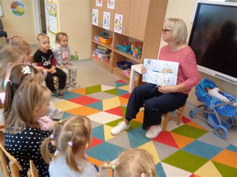 vaikų ir mamų žaidimai darželyje