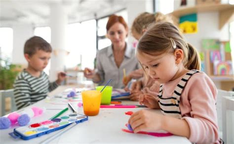 Schema kaip sudaromos eilės į darželį