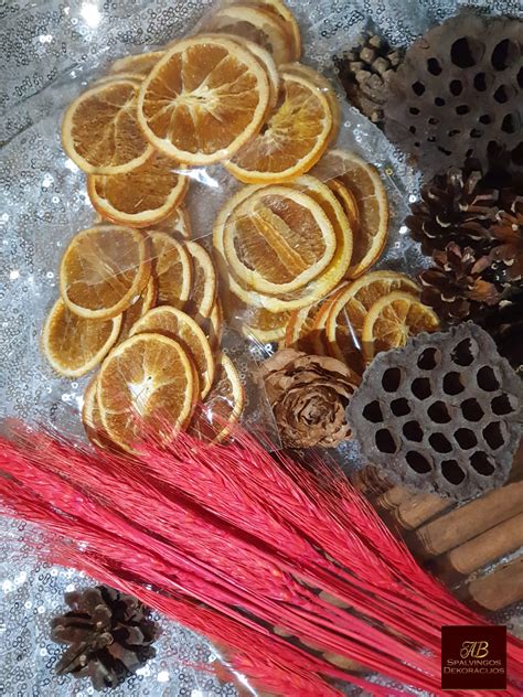 Idėjos netradicinėms kalėdinėms eglutėms