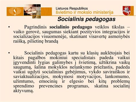 socialinis pedagogas ir mokytojai bendrauja