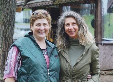 Giedrė Andrijauskienė ir Arūnas Vaškevičius prie darželio 