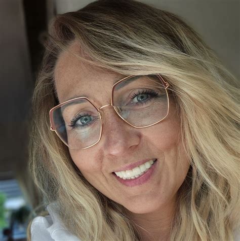 Infografika apie IVF procedūros eigą