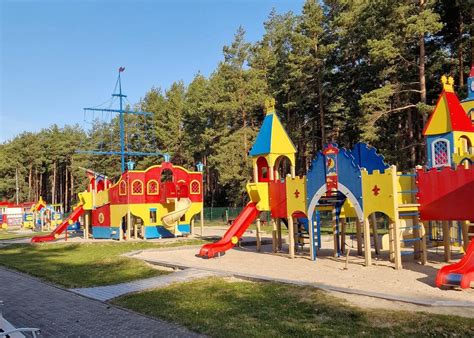 Vaikų žaidimų aikštelė Paryžiuje