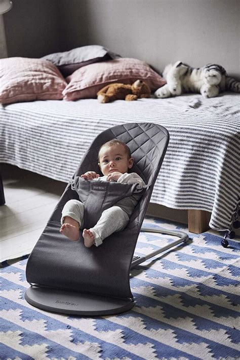 BabyBjörn Bliss gultukas su kūdikiu