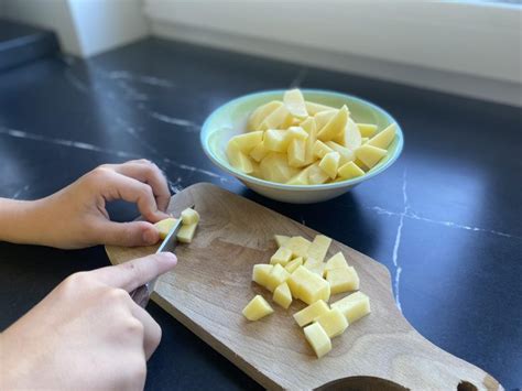 supjaustytos bulvės kubeliais