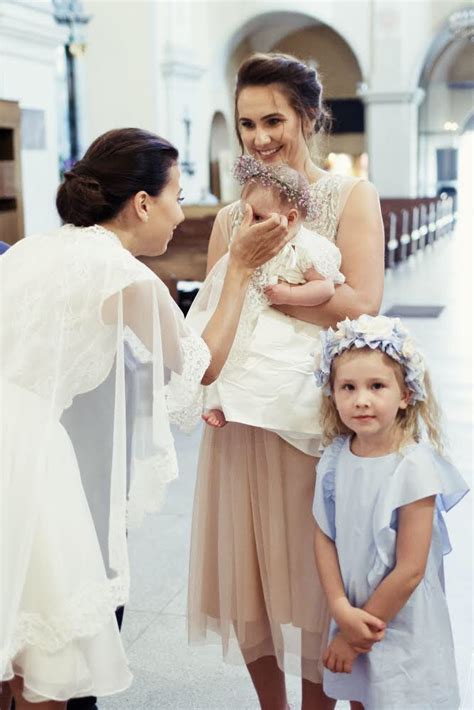 Krikštynų ceremonijos akimirka