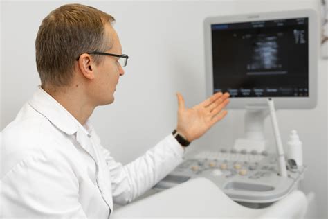 Echoskopijos metu matomas vaisiaus vaizdas