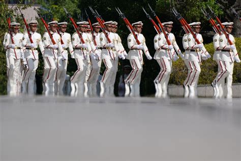 Jaunuolis planuoja savo biudžetą