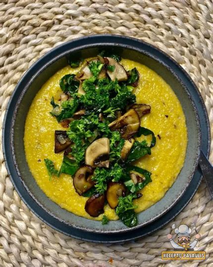 bulvių košė su pievagrybiais