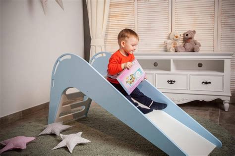 Vaikiškos čiuožyklos medžiagos