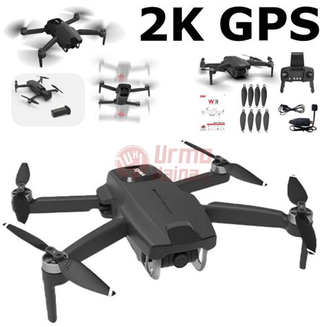 Rožinis dronas su kamera ore