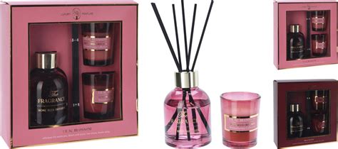 kvapnios žvakės ir namų kvapai