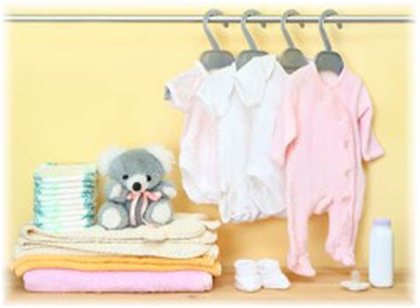 Lentelė: Būtiniausi daiktai naujagimiui