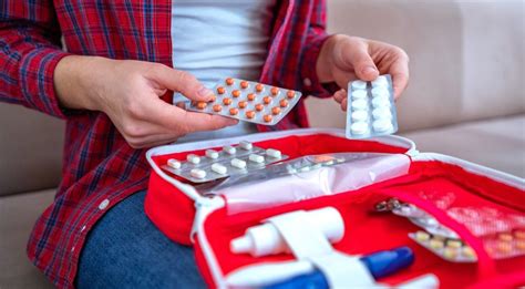 Vaistinėlė su vaistais nuo virškinimo sutrikimų