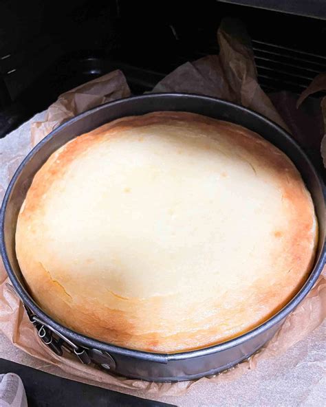 Pyrago pagrindas, keptas skardoje