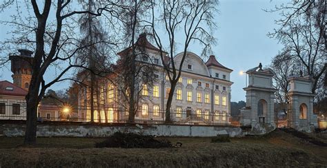 Nuotrauka, iliustruojanti atvirą sąkandį