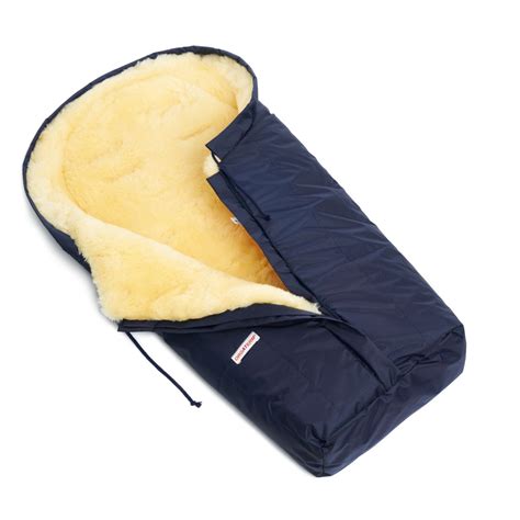 įvairūs vilnos miegmaišiai ir vokeliai kūdikiams