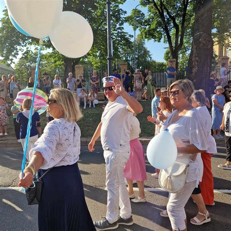 Gydytojas konsultuoja nėščiąją