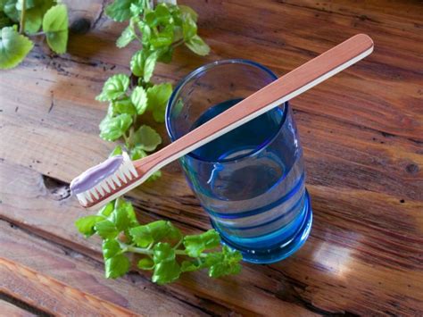 Natūralios priemonės dantenų priežiūrai