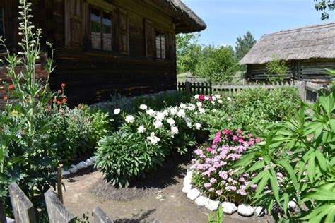 Darželio pastatas ir teritorija