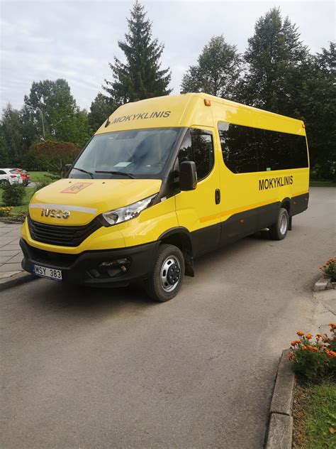 Mokyklinis autobusas