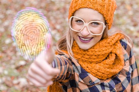 Viščiukai-antspaudai iš pirštų atspaudų