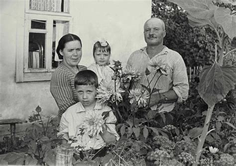 nuotrauka jaunystės Teresės Rubackienės