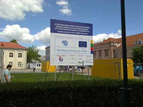 Informacinis stendas bibliotekoje