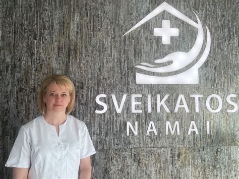 Slaugytoja, rūpinasi senjoru