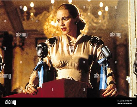 Madonna vaidina Evitos vaidmenį filme 