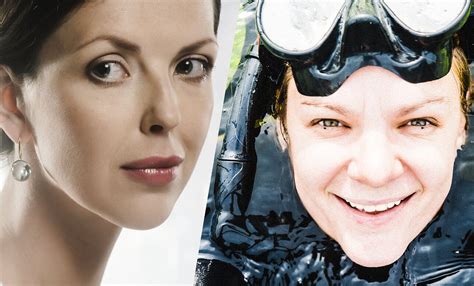 Berta Tilmantaite dirbanti su fotoaparatu