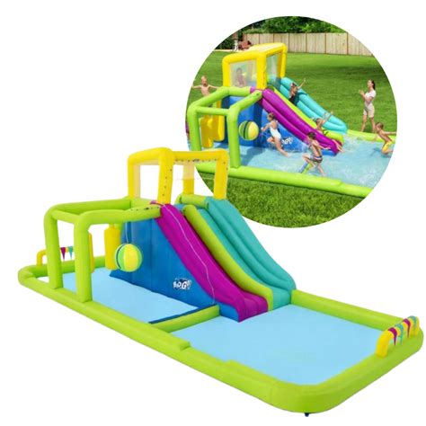 vaikiškas baseinas su vandens žaidimais