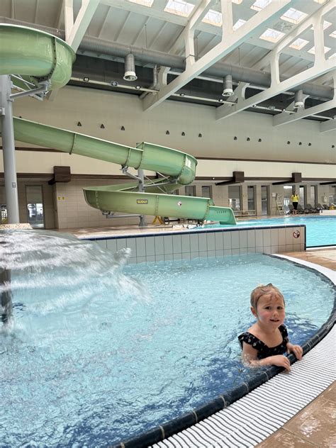 Radviliškio baseino vaikų baseinėlis su fontanu