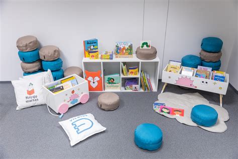 Jaukus skaitymo kampelis darželyje