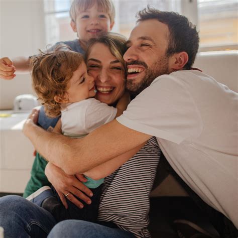 Tėvai kaip pirminiai vaikų mokytojai ir vedliai