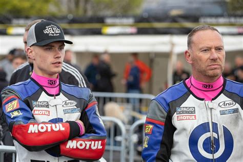 Tėvo ir sūnaus santykiai lenktynių pasaulyje