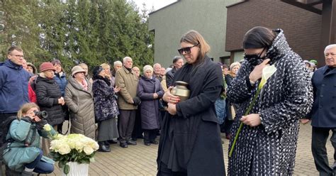 Juokinga situacija su šampano dėžėmis Vitalijaus Cololo gimtadienyje